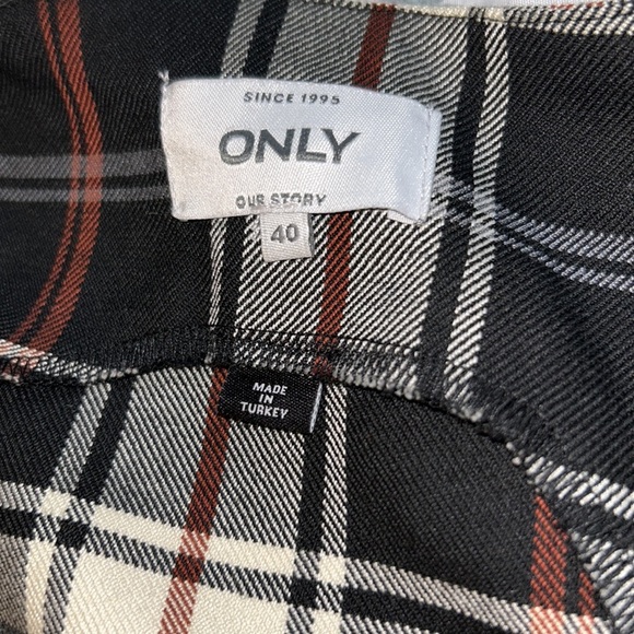 PLAID WHITE RED BLACK GREY OVERALL MIDI DRESS - Picture 10 of 10